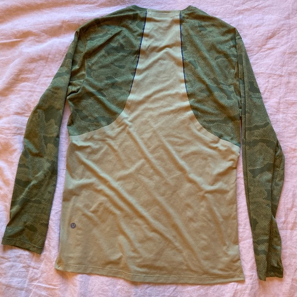 Lululemon Fast & Free Running Breathable Long Sleeve Shirt XS Green camo/Gold - Picture 2 of 8